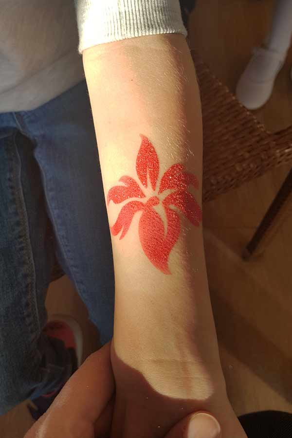 Tatouage éphémère réalisé par Alicia Ré maquilleuse professionnelle